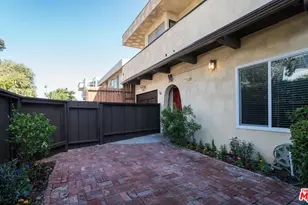 16 Reef St, Marina del Rey, CA 90292 - Photo 1