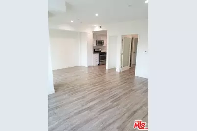 744 Hartford Ave #203, Los Angeles, CA 90017 - Photo 1