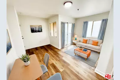 2637 S Manhattan Pl #3, Los Angeles, CA 90018 - Photo 1