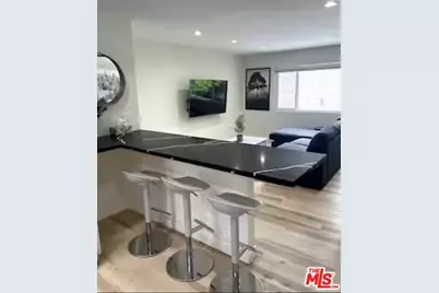 8704 Dorrington Ave #D, West Hollywood, CA 90048 - Photo 1