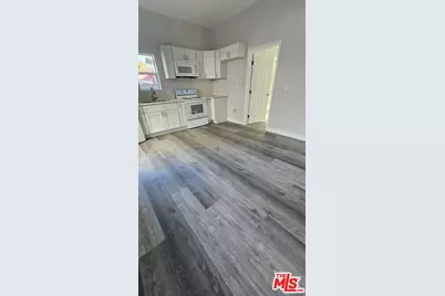 136 W 99th St #136 1/4, Los Angeles, CA 90003 - Photo 1