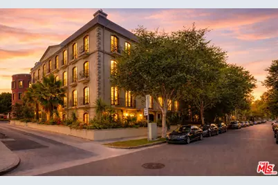 353 S Reeves Dr #200, Beverly Hills, CA 90212 - Photo 1