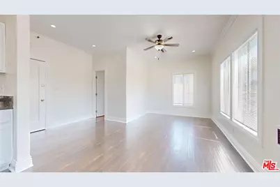 334 N Heliotrope Dr #309, Los Angeles, CA 90004 - Photo 1