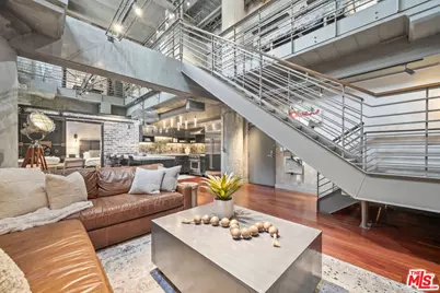 330 W 11th St #A005, Los Angeles, CA 90015 - Photo 1