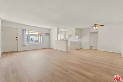 15540 Moorpark St #8, Encino, CA 91436 - Photo 1
