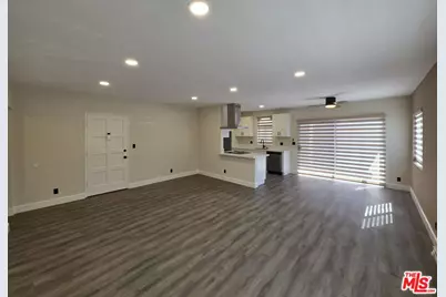 2228 20th St #6, Santa Monica, CA 90405 - Photo 1