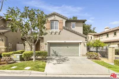631 Clearwater Creek Dr #30, Thousand Oaks, CA 91320 - Photo 1