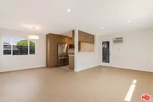 27 Anchorage St, Marina del Rey, CA 90292 - Photo 1