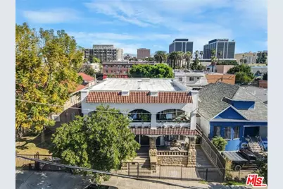 1651 W 11th Pl, Los Angeles, CA 90015 - Photo 1