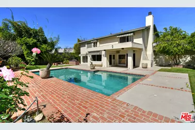 17616 Corinthian Dr, Encino, CA 91316 - Photo 1