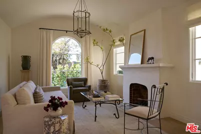 2214 Glencoe Ave, Venice, CA 90291 - Photo 1