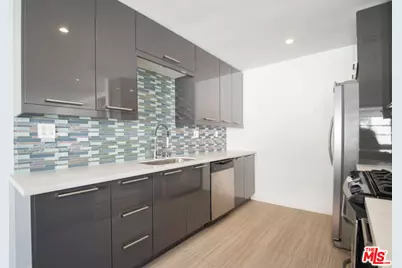 617 Ocean Ave #C, Santa Monica, CA 90402 - Photo 1