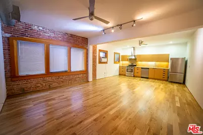 8 Brooks Ave #10, Venice, CA 90291 - Photo 1