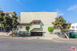 933 S Manhattan Pl, Los Angeles, CA 90019 - Photo 1