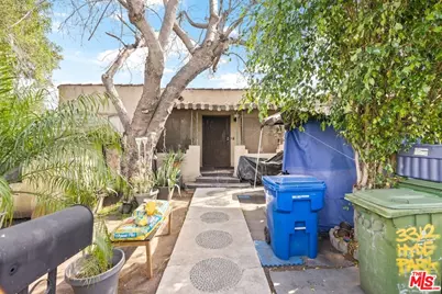 3312 Hyde Park Blvd, Los Angeles, CA 90043 - Photo 1