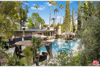 20322 Del Campo Pl, Woodland Hills, CA 91364 - Photo 1