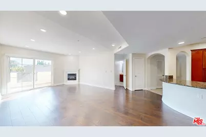 14242 Burbank Blvd #104, Sherman Oaks, CA 91401 - Photo 1