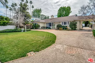 19732 Henshaw St, Woodland Hills, CA 91356 - Photo 1