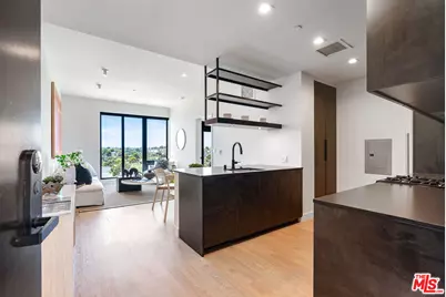 10700 Tabor St #Ph24, Los Angeles, CA 90034 - Photo 1