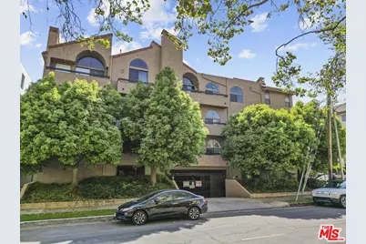 14572 Dickens St #303, Sherman Oaks, CA 91403 - Photo 1
