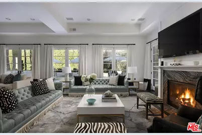 1600 Clear View Dr, Beverly Hills, CA 90210 - Photo 1