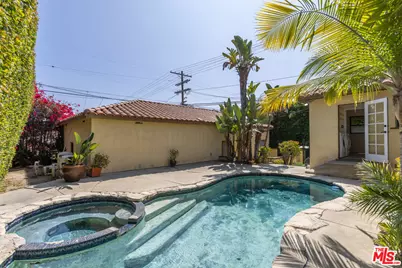 1976 Preuss Rd, Los Angeles, CA 90034 - Photo 1