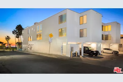11 Brooks Ave #C, Venice, CA 90291 - Photo 1