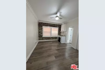 738 New Hampshire Ave #104, Los Angeles, CA 90005 - Photo 1