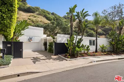 2060 N Beverly Dr, Beverly Hills, CA 90210 - Photo 1