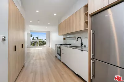 12431 Rochester Ave #402, Los Angeles, CA 90025 - Photo 1