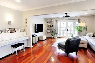 2215 Oak St, Santa Monica, CA 90405 - Photo 1