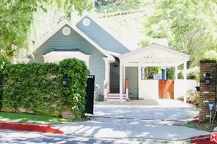818 N Beverly Glen Blvd, Los Angeles, CA 90077 - Photo 1