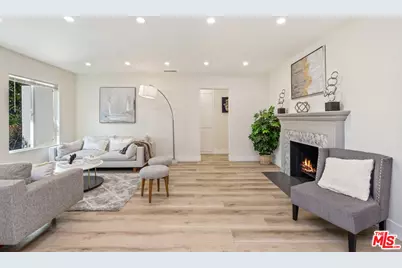 2936 S Bentley Ave, Los Angeles, CA 90064 - Photo 1