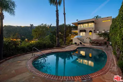 1537 Viewsite Ter, Los Angeles, CA 90069 - Photo 1