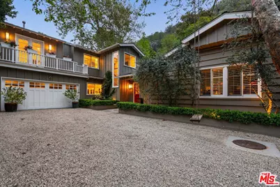 3354 Mandeville Canyon Rd, Los Angeles, CA 90049 - Photo 1