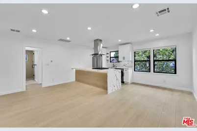 926 N Spaulding Ave #5, West Hollywood, CA 90046 - Photo 1