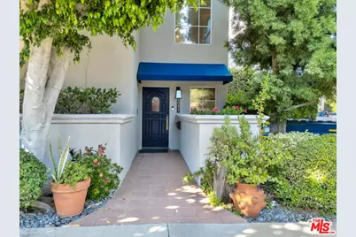 10437 Moorpark St, Toluca Lake, CA 91602 - Photo 1