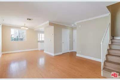 11063 Cumpston St #108, North Hollywood, CA 91601 - Photo 1