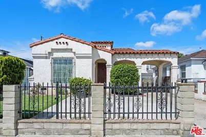 207 W 85th St, Los Angeles, CA 90003 - Photo 1