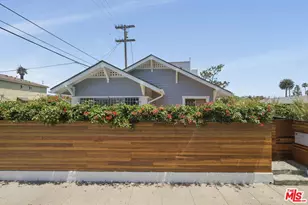 320 4th Ave, Venice, CA 90291 - Photo 1