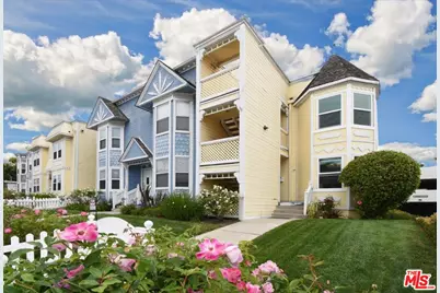 100 Monterey Blvd, Hermosa Beach, CA 90254 - Photo 1