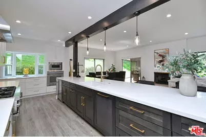 16142 Bayberry Pl, Sherman Oaks, CA 91403 - Photo 1
