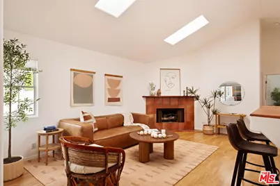 2134 Oak St #D, Santa Monica, CA 90405 - Photo 1