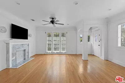 1018 Havenhurst Dr #1020, West Hollywood, CA 90046 - Photo 1
