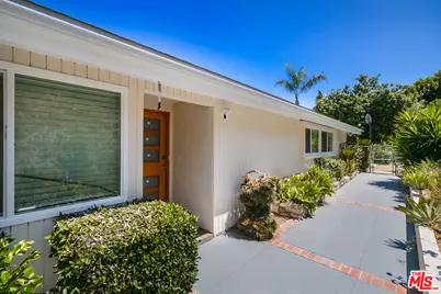 5634 Mason Ave, Woodland Hills, CA 91367 - Photo 1