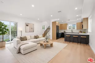 913 N Hobart Blvd #1/4, Los Angeles, CA 90029 - Photo 1
