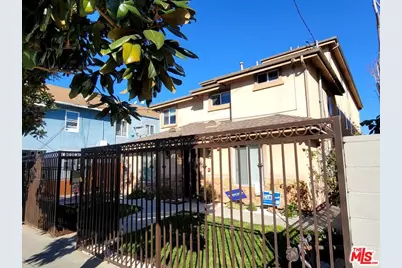 887 E 40th Pl #3, Los Angeles, CA 90011 - Photo 1