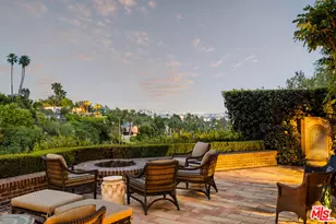 1166 Summit Dr, Beverly Hills, CA 90210 - Photo 1