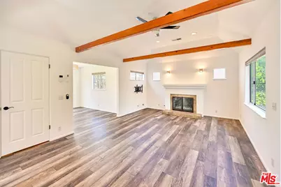 655 Brooks Ave, Venice, CA 90291 - Photo 1