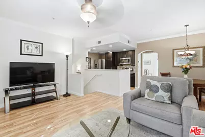 5240 Premiere Hills Cir #110, Woodland Hills, CA 91364 - Photo 1